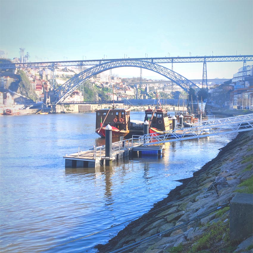 Embarcacions de vin a Oporto