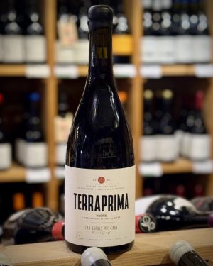Vino tinto del Massis del Garraf.